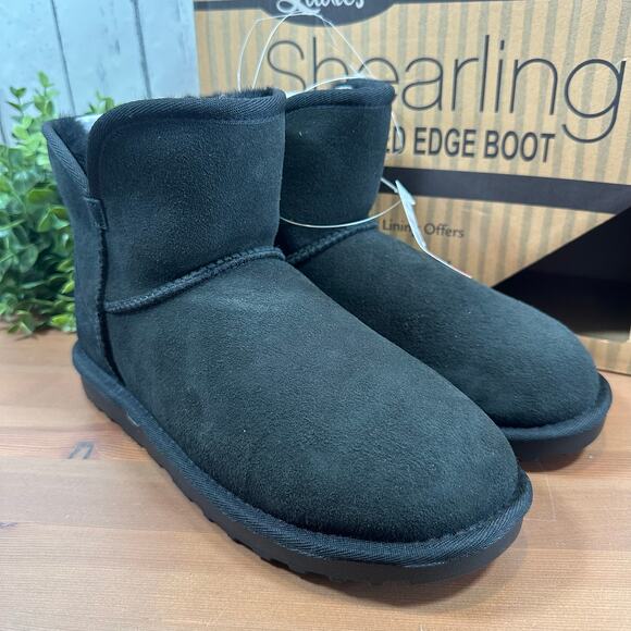 Kirkland Signature Women's Black Shearling Scalloped Edge Boots Size 9 - Picture 2 of 7